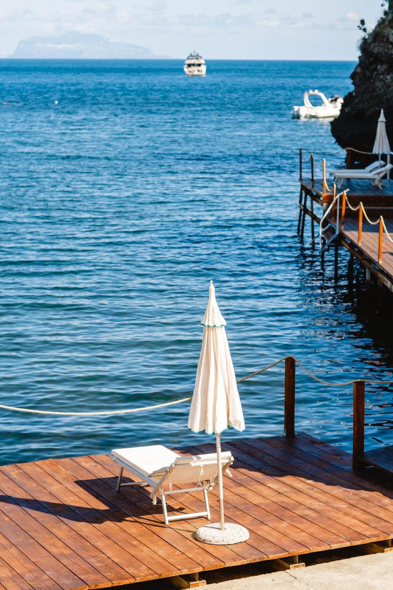 Strand Hotel Delfini Ischia Exterior photo